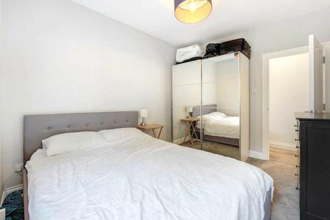 1 bedroom flat for sale, Undine Street, London SW17