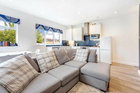 1 bedroom flat for sale, Undine Street, London SW17