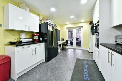 3 bedroom semi-detached house for sale, Harbour Farm Road, Tameside SK14