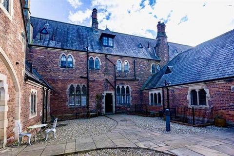 5 bedroom terraced house for sale, St. Clare's Court, Darlington
