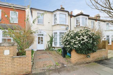 3 bedroom end of terrace house for sale, Wanstead Park Road, Ilford IG1