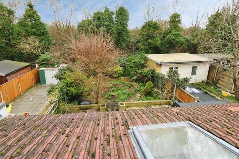 3 bedroom end of terrace house for sale, Wanstead Park Road, Ilford IG1