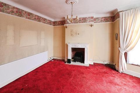 3 bedroom end of terrace house for sale, Wanstead Park Road, Ilford IG1