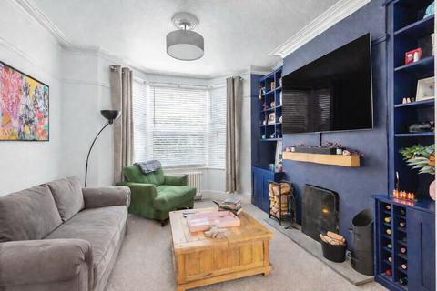 4 bedroom terraced house for sale, Bostock Avenue, Northampton, NN1