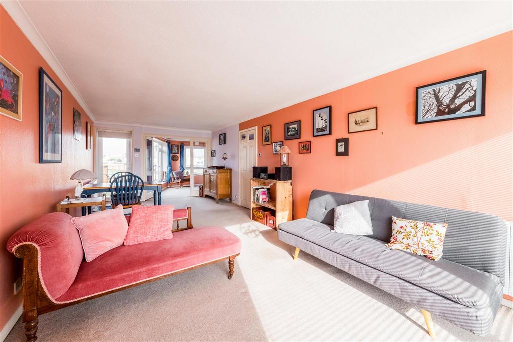 3 Dolphin Court-13.jpg