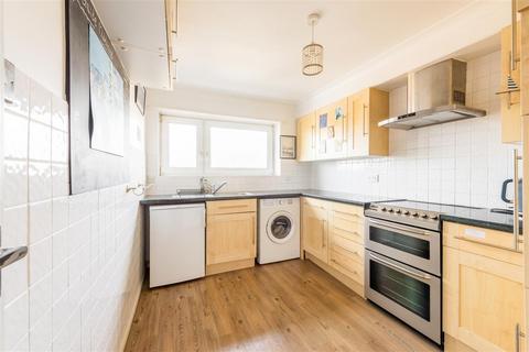 2 bedroom apartment for sale, Dolphin Court, 4 Beach Green, Shoreham-By-Sea