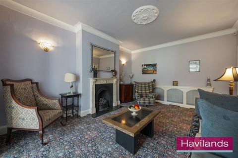 undefined, The Chine, Grange Park, London