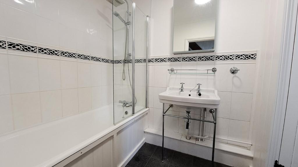 Bathroom/Wc
