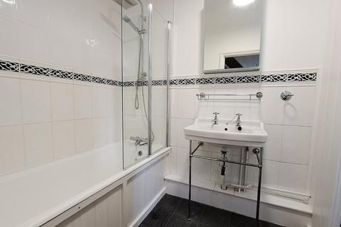 2 bedroom terraced house to rent, Mermaid Street, East Sussex TN31