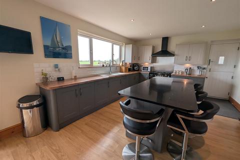 3 bedroom detached bungalow for sale, Garthlands, Heighington Village