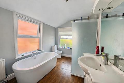 2 bedroom terraced house for sale, Abington Avenue, Abington, Northampton NN1