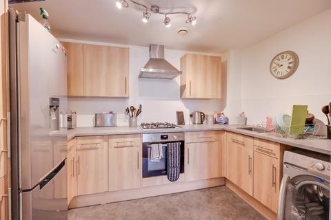 2 bedroom ground floor flat for sale, Butts Road, Sholing