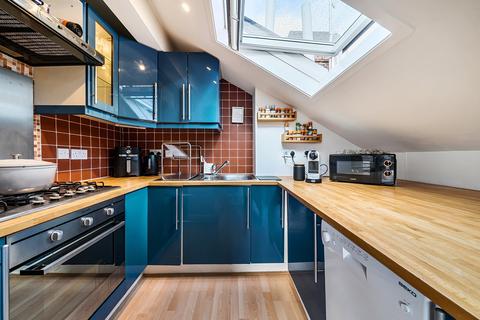 1 bedroom apartment for sale, Streatham Common North, London SW16