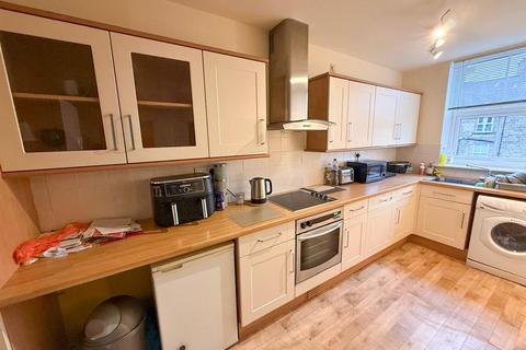2 bedroom apartment for sale, Nicolsons Place, Silsden,