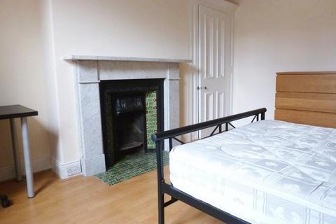 undefined, Brentwood Gardens, Newcastle upon Tyne NE2