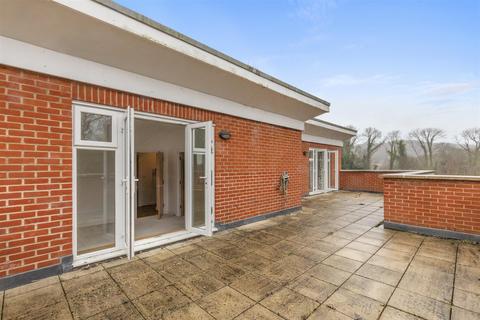 2 bedroom apartment for sale, Carolina Drive, High Wycombe HP11