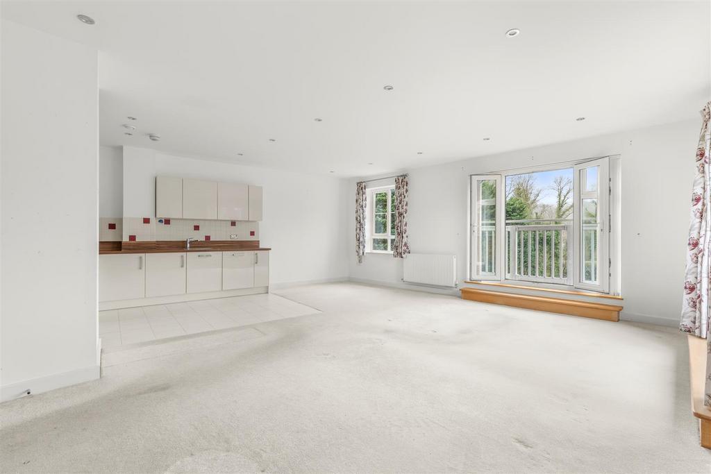 29 Regent House, Carolina Drive, HP11 1 FW-6.jpg