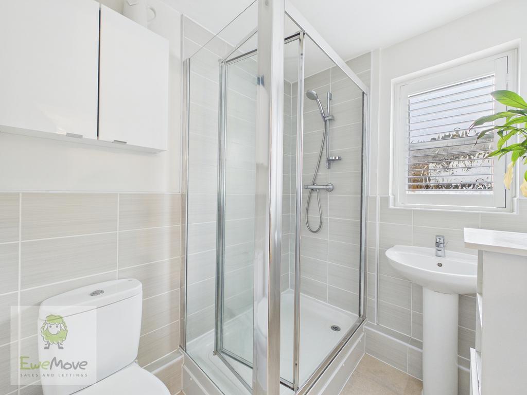 Ensuite shower room