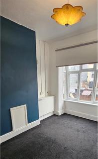 4 bedroom end of terrace house to rent, Crowther Street, Wolverhampton