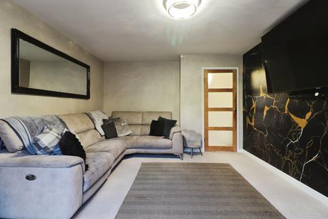 Leighton Road, Sheffield, S14