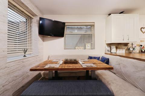 3 bedroom end of terrace house for sale, Leighton Road, Sheffield, S14