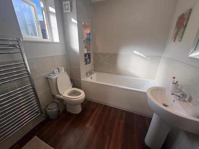 Bathroom1.jpg