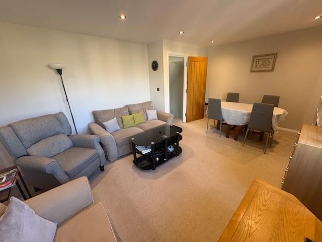 Livingarea2.jpg