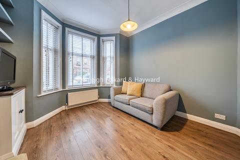 1 bedroom maisonette to rent, Barcombe Avenue, London, SW2