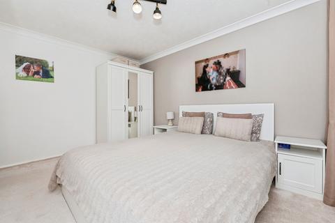 undefined, Conway Gardens, Grays, RM17