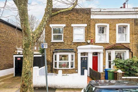 3 bedroom end of terrace house for sale, Chadwick Road, London SE15