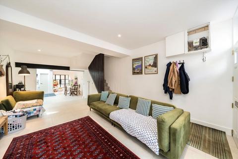 3 bedroom end of terrace house for sale, Chadwick Road, London SE15