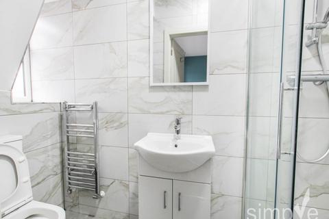 undefined, Oakwood Avenue, Southall, Middlesex