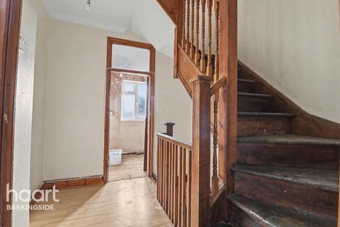 5 bedroom terraced house for sale, Fremantle Road, Barkingide