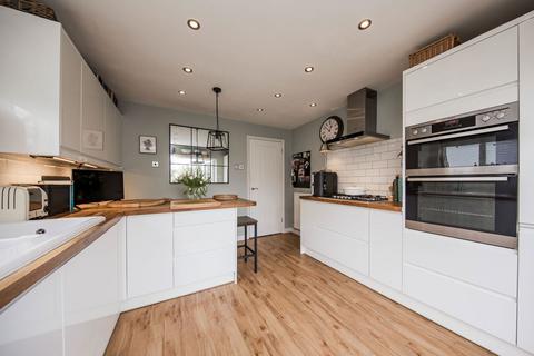 4 bedroom detached house for sale, Highgrove, Tunbridge Wells