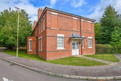 3 bedroom duplex for sale, Goldring Way, London Colney, AL2