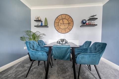 2 bedroom apartment for sale, Ashdene Gardens, Reading, Berkshire