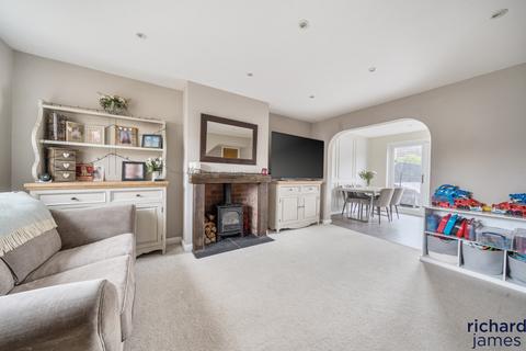 4 bedroom detached house for sale, Gifford Road, Stratton St Margaret, Swindon, SN3