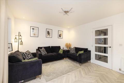 2 bedroom terraced house for sale, 2 South Chesters Park, Bonnyrigg, EH19
