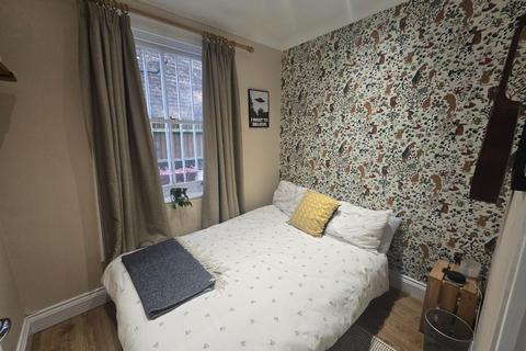 2 bedroom apartment to rent, Dulwich Road, Herne Hill, London, SE24