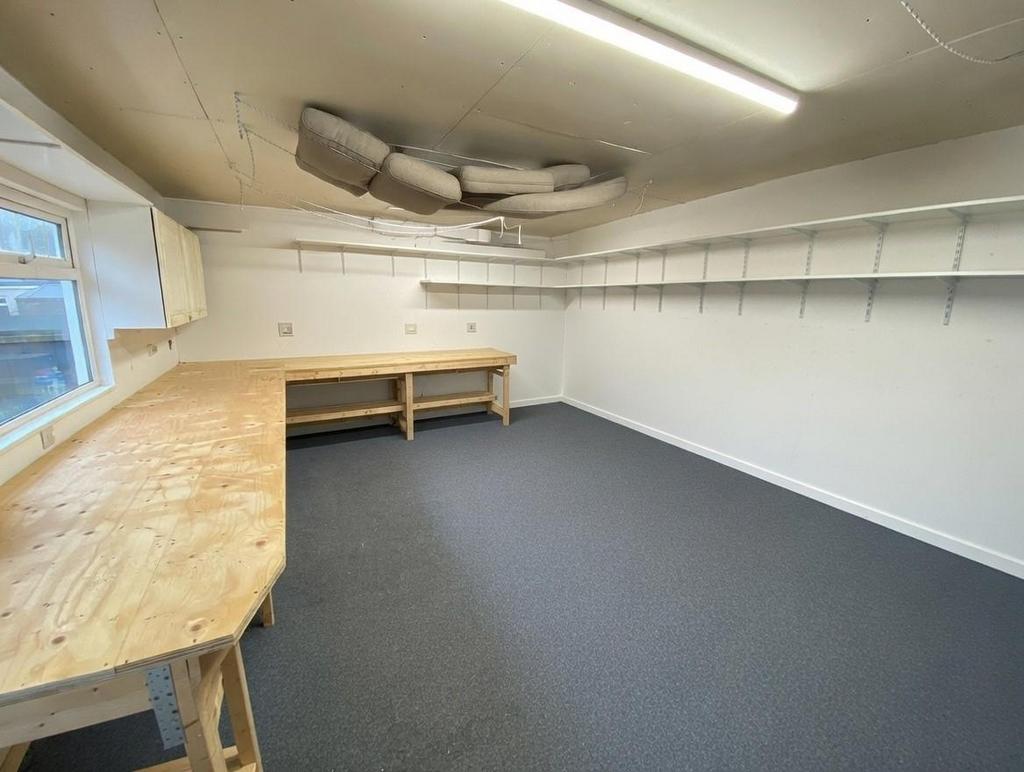 Garage .jpeg