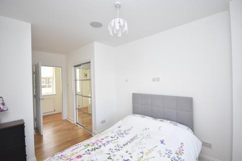 undefined, Quinn Court, Lanark