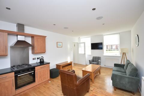 2 bedroom flat for sale, Quinn Court, Lanark