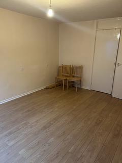 1 bedroom apartment to rent, Mowatt Close, Archway, N19