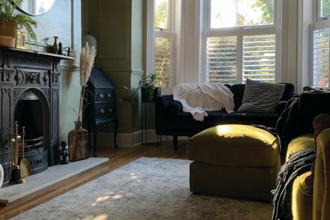 4 bedroom end of terrace house for sale, Folly Lane, Swinton, M27