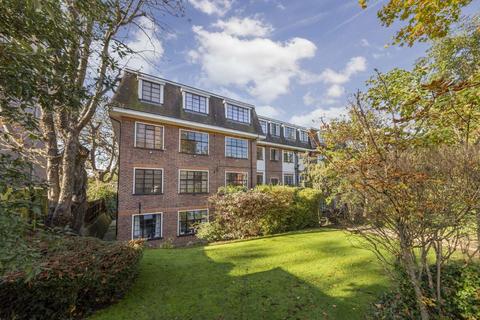 2 bedroom flat to rent, Colney Hatch Lane, London N10