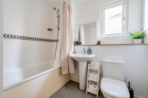 2 bedroom flat for sale, Heritage Way, Hampshire PO12