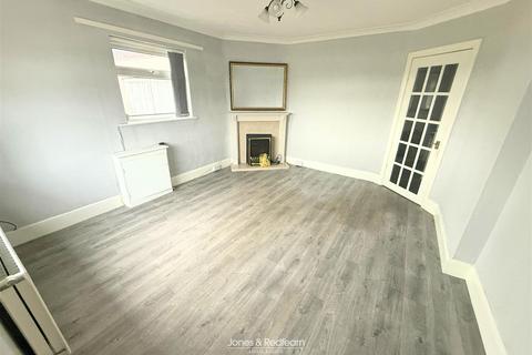 1 bedroom detached bungalow for sale, Glas Coed Avenue
