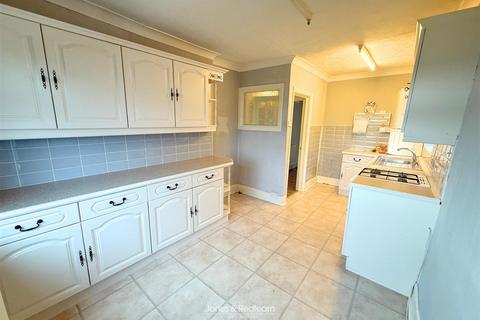 1 bedroom detached bungalow for sale, Glas Coed Avenue