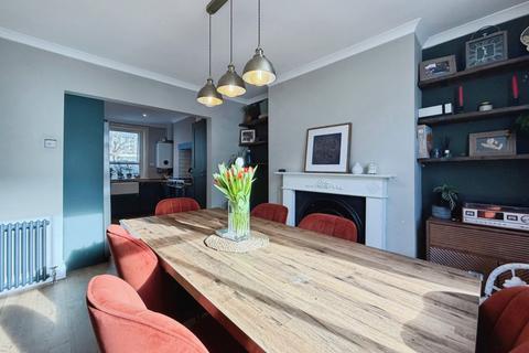 3 bedroom terraced house for sale, Queen Street, Ashford