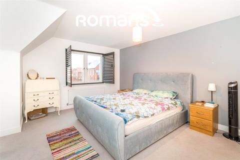 4 bedroom semi-detached house for sale, Roman Drive, Winchester, Hampshire